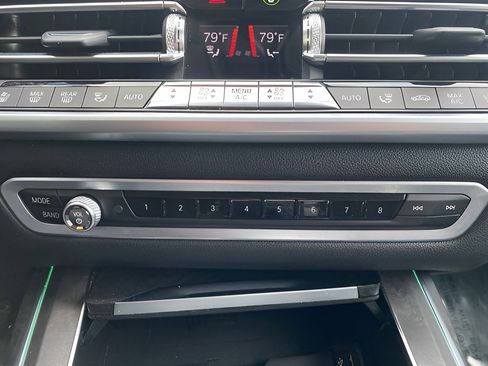 Used 2019 BMW X7 xDrive50i w/ Executive Package image 23