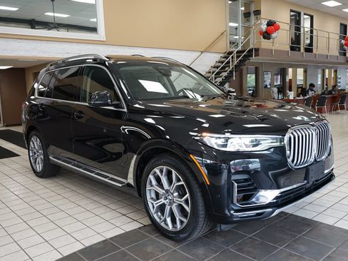 Used 2020 BMW X7 xDrive40i w/ Premium Package AWD/4WD image 22