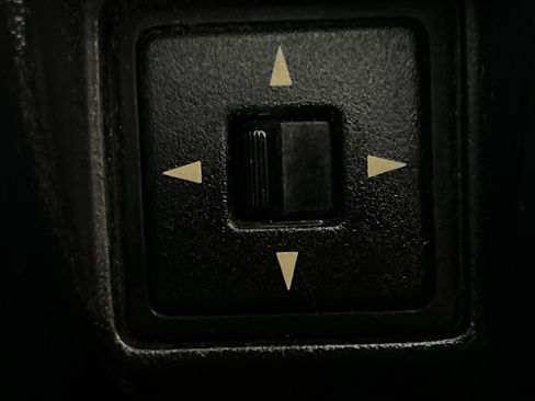 Used 2002 MAZDA MX-5 Miata LS image 34