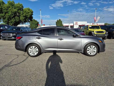Used 2024 Nissan Sentra S FWD image 2