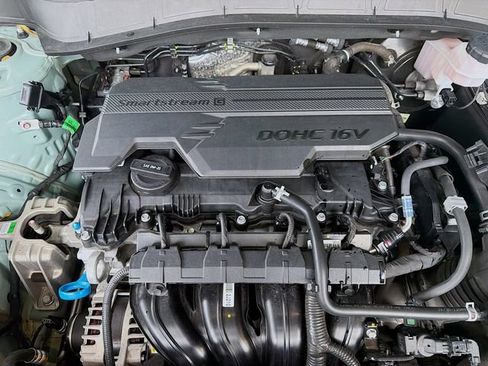 Certified 2025 Hyundai Kona SE FWD image 29