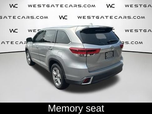 Used 2017 Toyota Highlander Limited FWD image 13