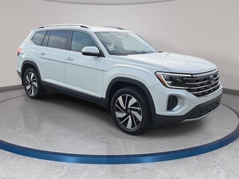 Certified 2024 Volkswagen Atlas SEL AWD/4WD image 3
