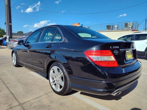 Used 2010 Mercedes-Benz C 300 Sedan image 6