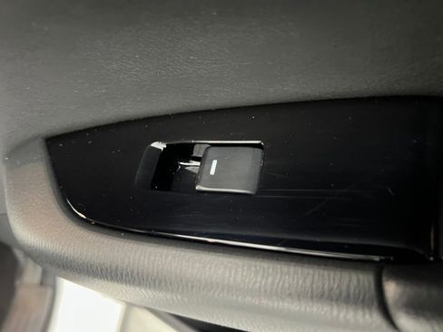 Used 2025 MAZDA CX-5 AWD 2.5 S w/ Preferred Package image 22