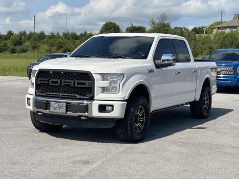 Used 2015 Ford F150 Platinum w/ Equipment Group 701A Luxury AWD/4WD image 3