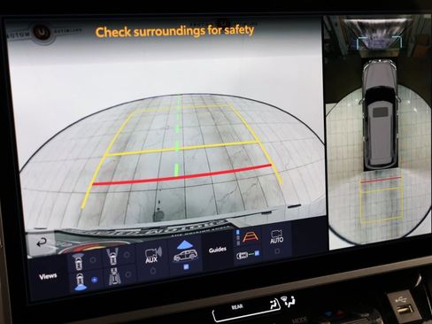 Used 2025 Toyota Sequoia Platinum image 7