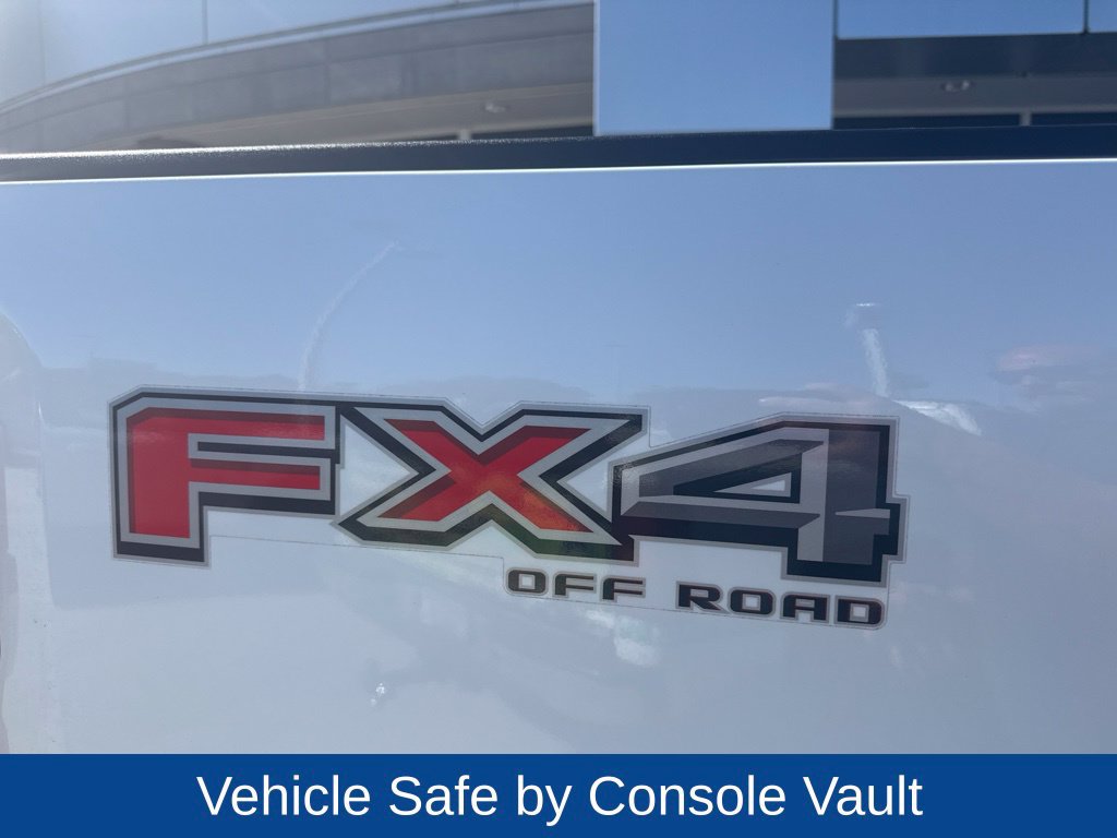 Used 2025 Ford F250 King Ranch w/ FX4 Off-Road Package AWD/4WD image 10