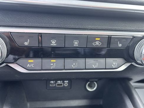 Used 2019 Nissan Altima 2.5 SR w/ SR Premium Package FWD image 29