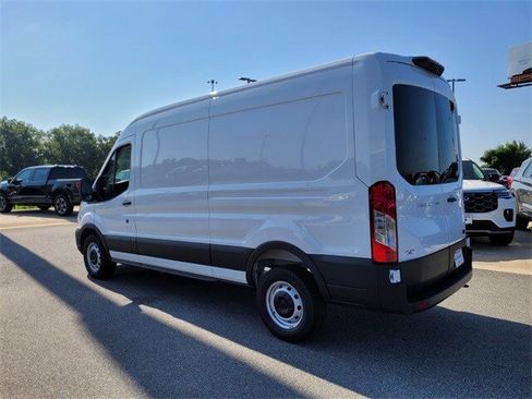 New 2025 Ford Transit 250 148 Medium Roof image 40