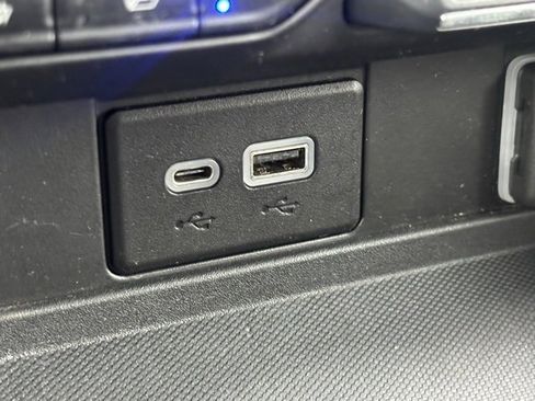 Used 2021 GMC Yukon AT4 w/ AT4 Premium Package image 35