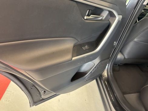Used 2023 Toyota RAV4 XLE Premium FWD image 27