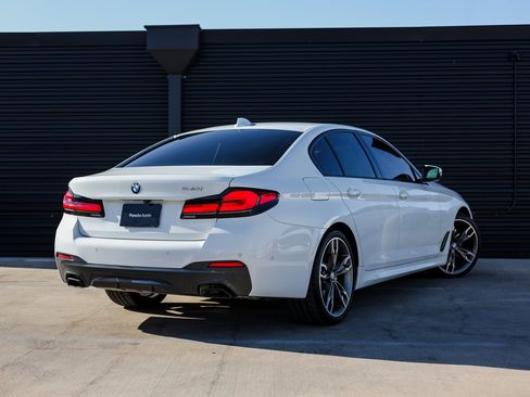 Used 2021 BMW 540i w/ M Sport Package image 7