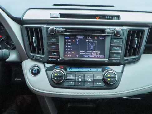 Used 2017 Toyota RAV4 XLE image 18