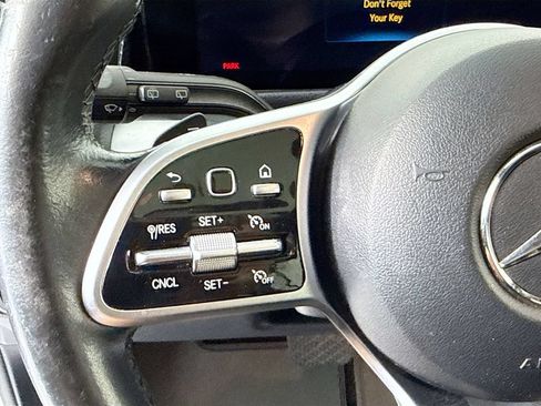 Used 2023 Mercedes-Benz GLB 250 image 11