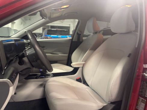 Used 2025 Hyundai Kona SEL image 36