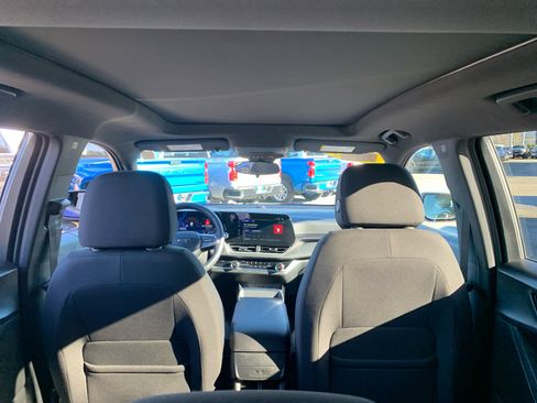 New 2025 Chevrolet Equinox LT w/ Midnight Edition image 37