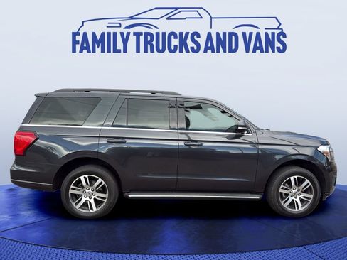 Used 2023 Ford Expedition XLT AWD/4WD image 6