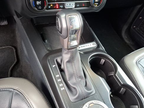 Used 2025 Ford Bronco Outer Banks image 15