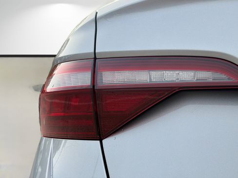 Used 2024 Volkswagen Jetta SE image 10