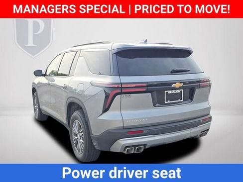 New 2026 Chevrolet Traverse LT image 8