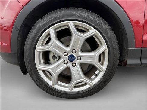 Used 2019 Ford Escape Titanium image 24