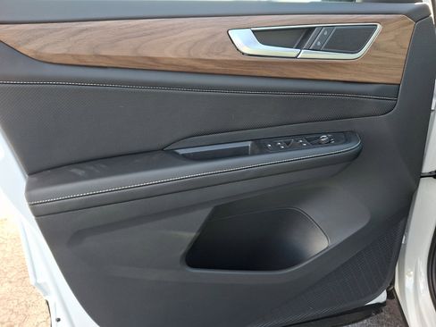 New 2026 Volkswagen Atlas SE image 9