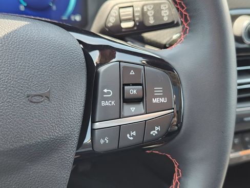 Used 2022 Ford Escape SEL w/ SEL Stealth AWD Package image 16