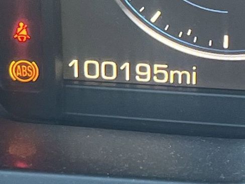 Used 2015 Cadillac Escalade ESV Premium image 10