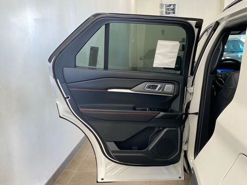 New 2027 Ford Explorer ST w/ Sun And Sound Package AWD/4WD image 9