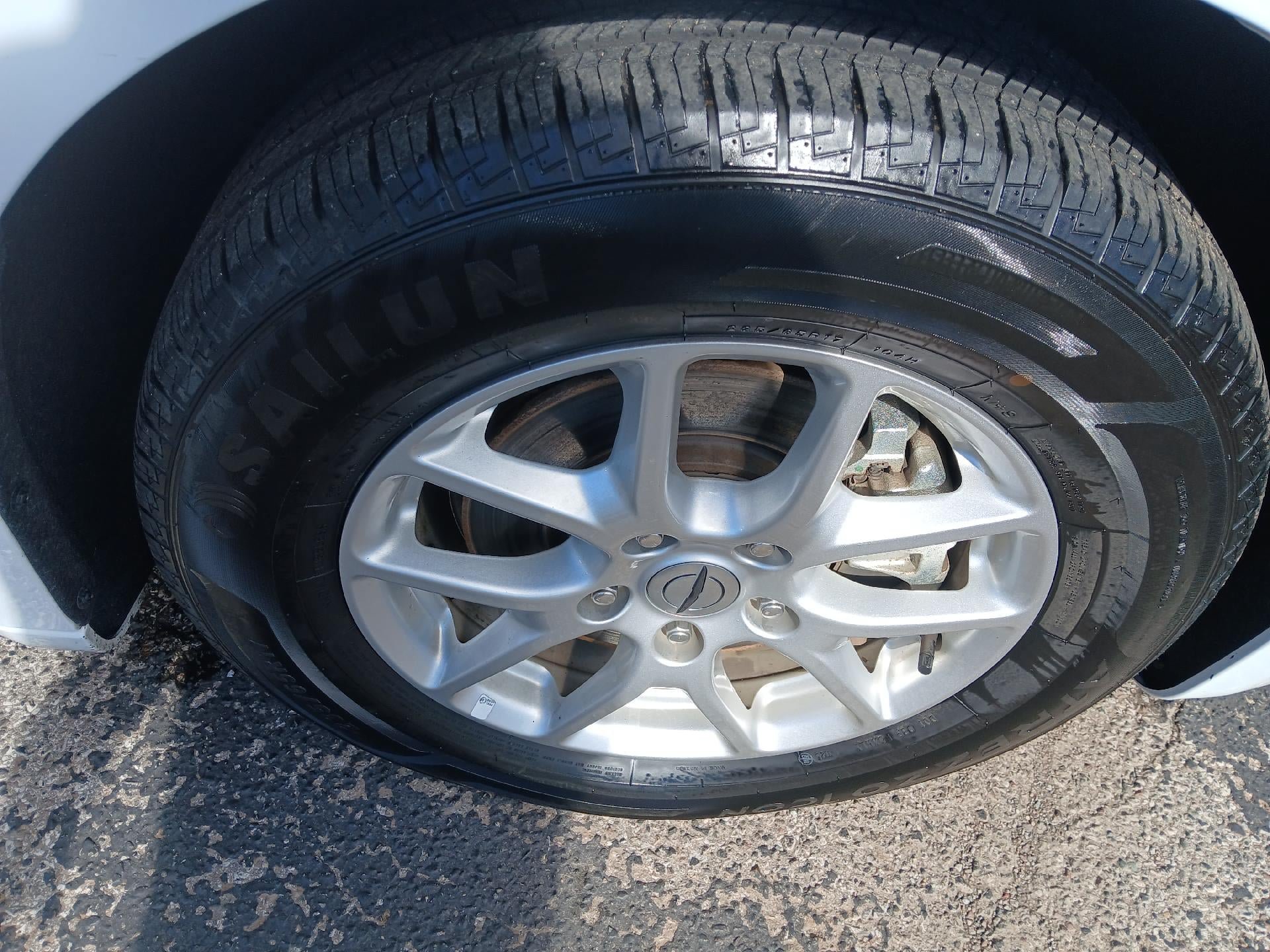Used 2024 Chrysler Pacifica Touring-L FWD image 6