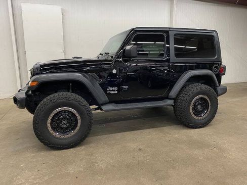 Used 2020 Jeep Wrangler Sport AWD/4WD image 1