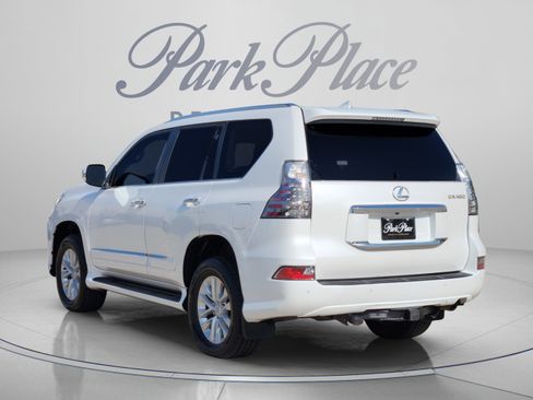 Used 2019 Lexus GX 460 Premium AWD/4WD image 3