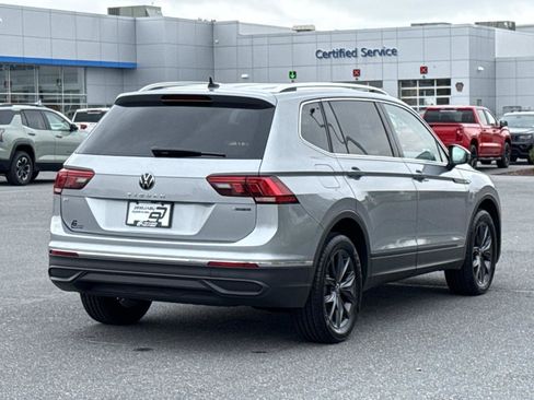 Used 2022 Volkswagen Tiguan SE image 24
