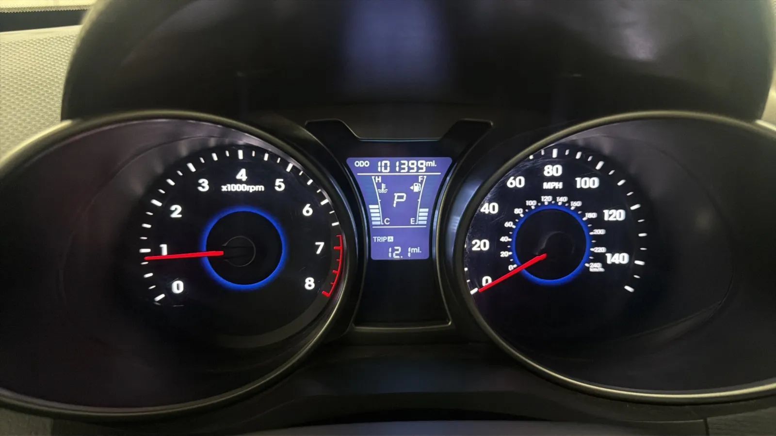 Used 2013 Hyundai Veloster w/ Style Pkg FWD image 11