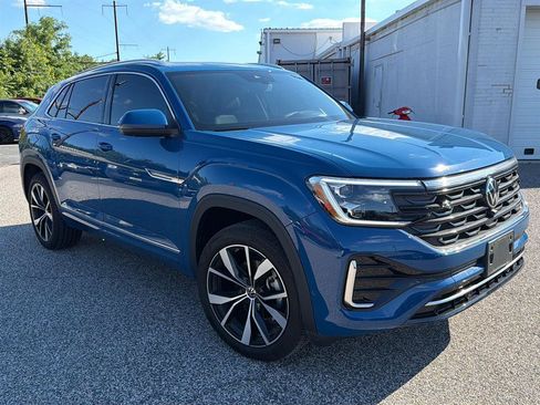 Used 2025 Volkswagen Atlas Cross Sport SEL Premium R-Line AWD/4WD image 8
