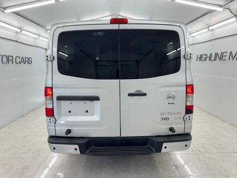 Used 2014 Nissan NV 3500 SV w/ Technology Package RWD image 5