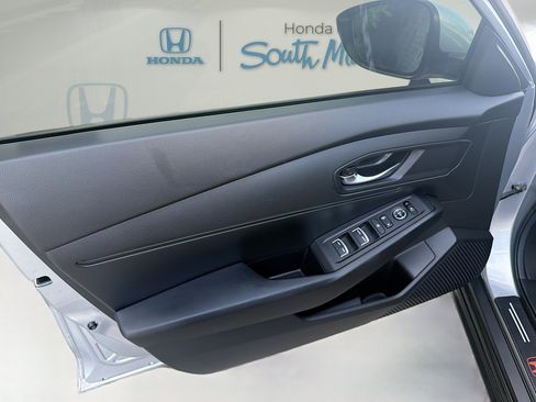 Certified 2025 Honda Accord LX image 16