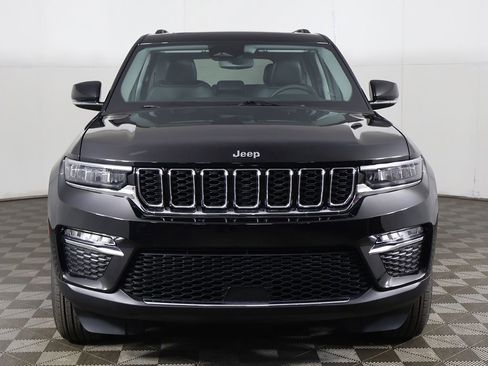 Used 2023 Jeep Grand Cherokee Limited AWD/4WD image 13