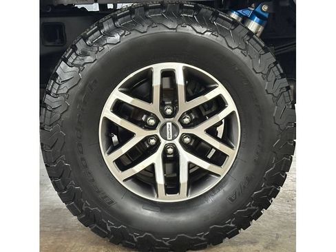 Used 2018 Ford F150 Raptor w/ Equipment Group 802A Luxury AWD/4WD image 12