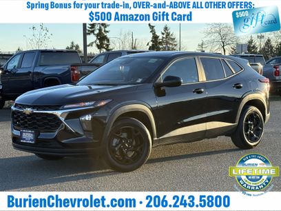 Used 2025 Chevrolet Trax LS w/ LS Convenience Package