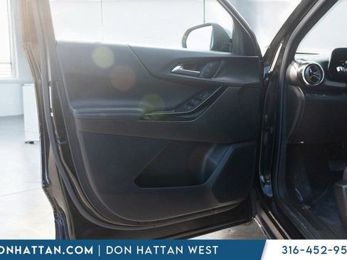 Used 2025 Chevrolet Equinox LT image 12