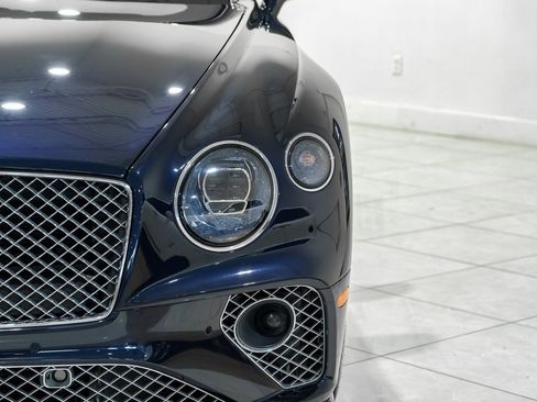 Used 2021 Bentley Continental GT image 42