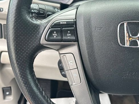 Used 2013 Honda Pilot Touring image 16