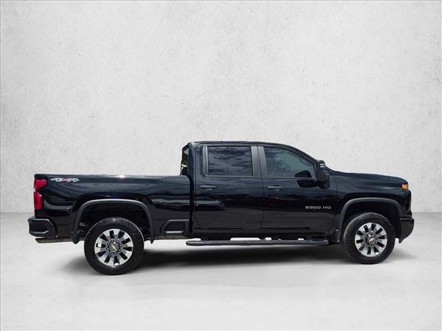 Used 2025 Chevrolet Silverado 2500 Custom AWD/4WD image 4