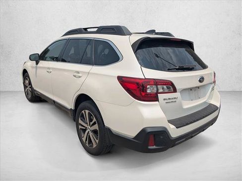 Used 2018 Subaru Outback 3.6R Limited AWD/4WD image 7