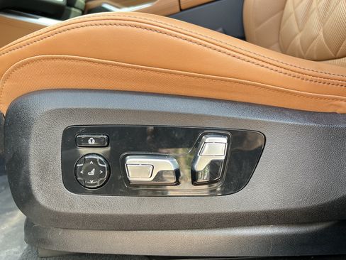 Used 2025 BMW X5 M60i AWD/4WD image 38