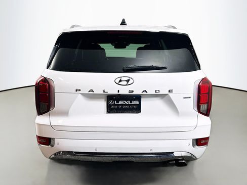 Used 2020 Hyundai Palisade Limited w/ Winter Weather Package AWD/4WD image 6