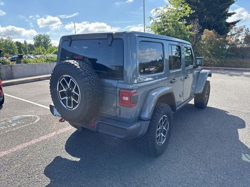 Used 2026 Jeep Wrangler Unlimited Rubicon w/ Safety Group AWD/4WD image 10
