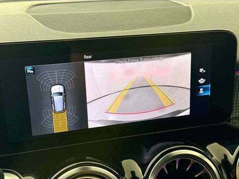 Certified 2023 Mercedes-Benz EQB 300 4MATIC image 16